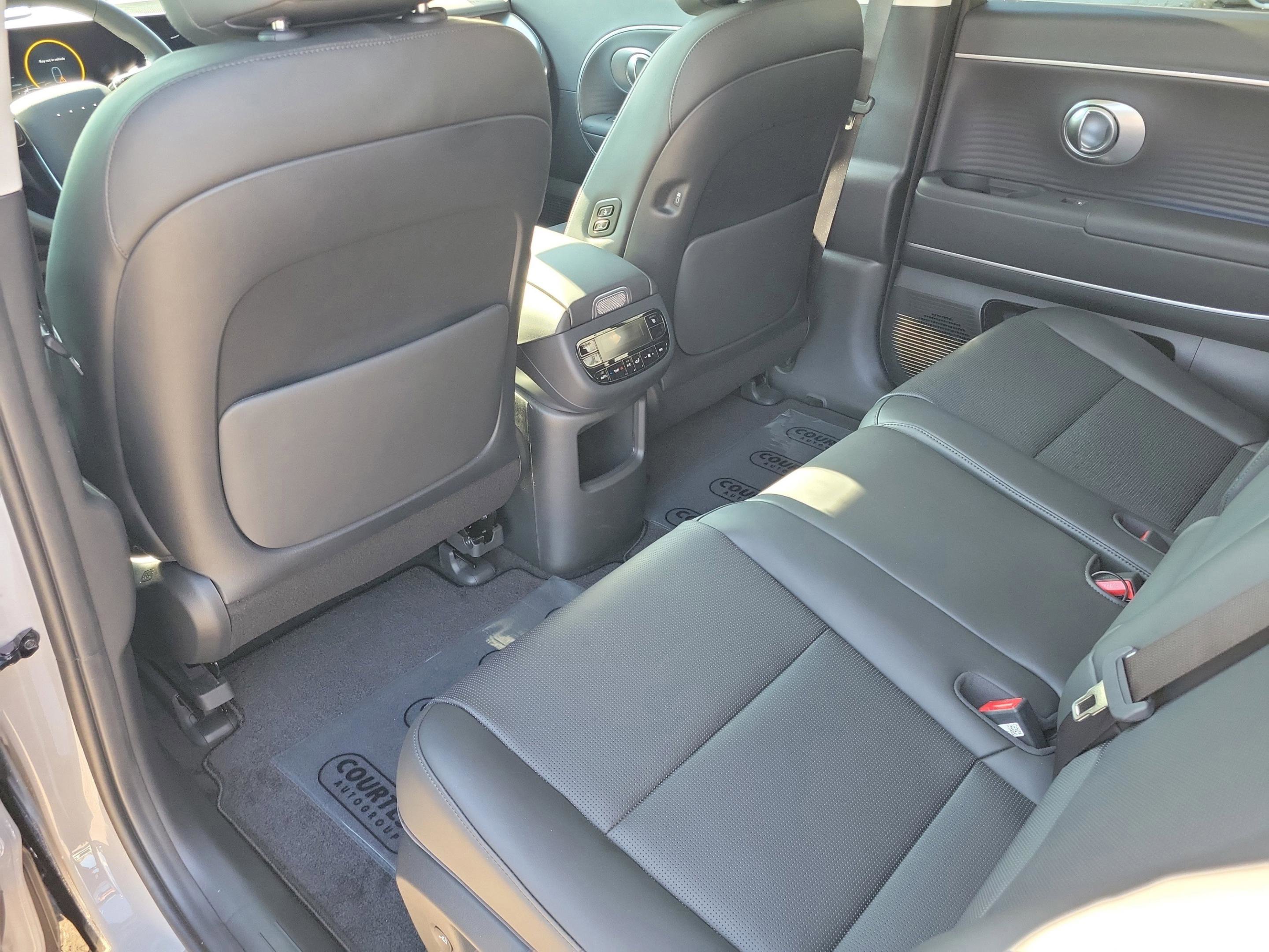 New 2026 Hyundai Ioniq 9 SEL image 13