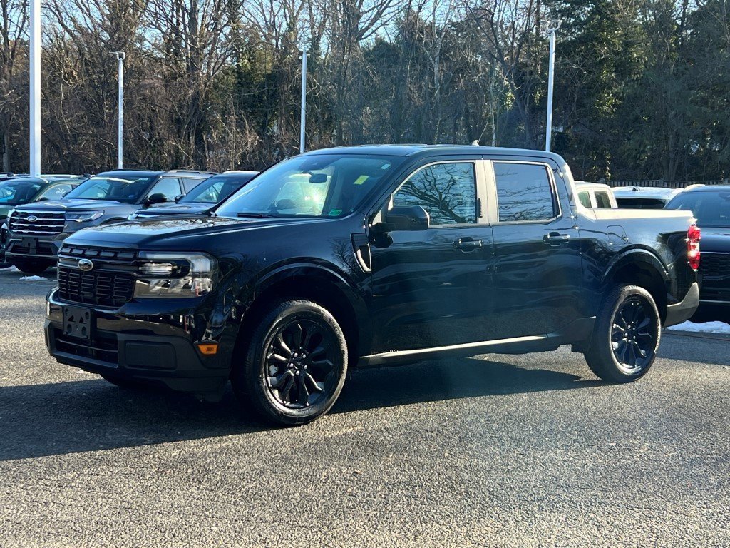 Used 2023 Ford Maverick Lariat w/ Lariat Luxury Package image 2