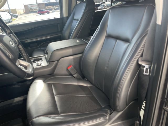 Used 2023 Ford Expedition Max XLT image 11