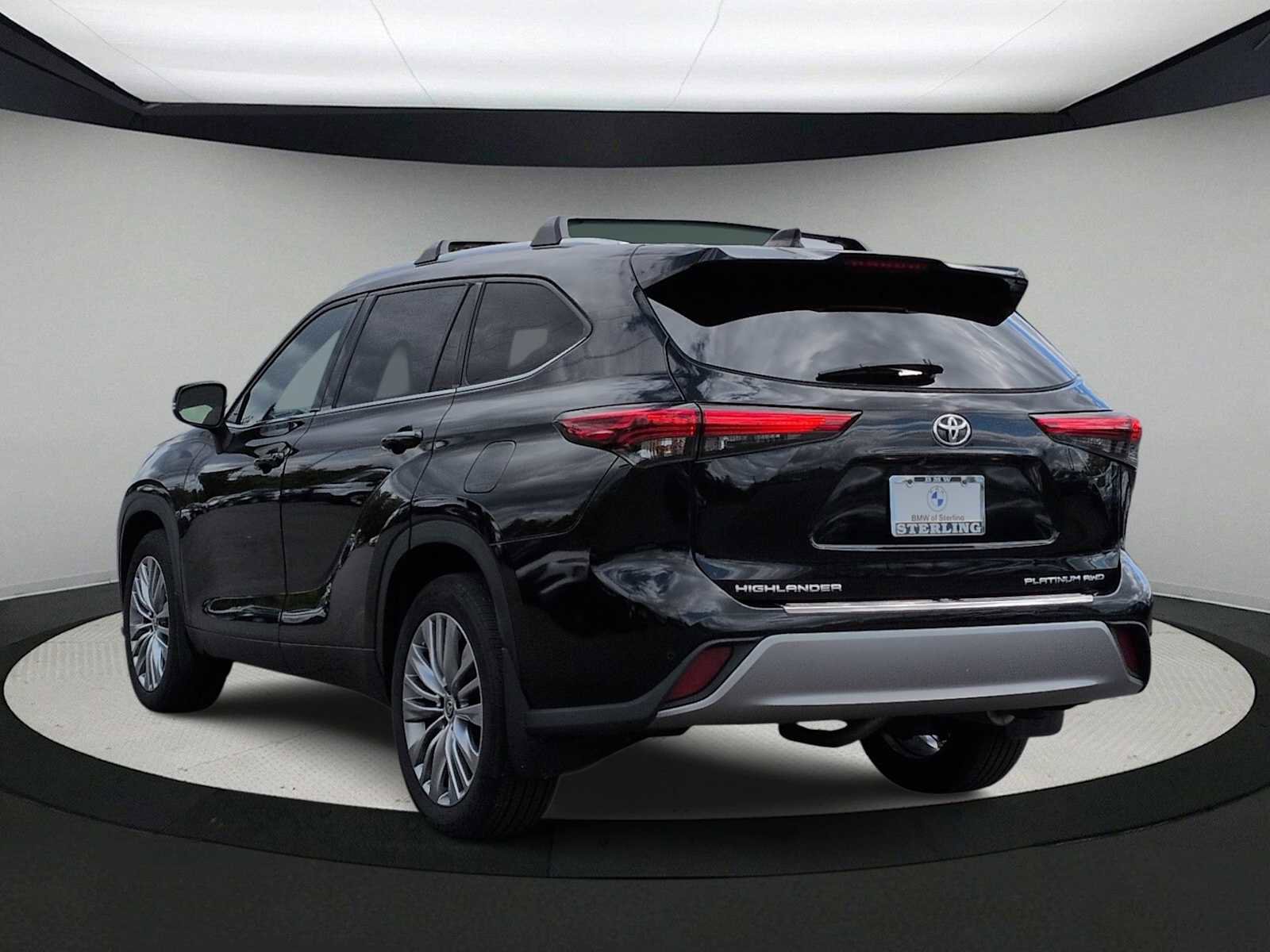 Used 2022 Toyota Highlander Platinum AWD/4WD image 6