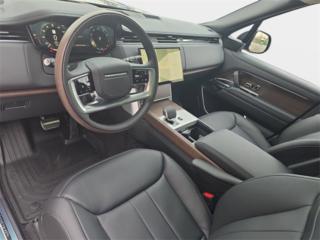New 2026 Land Rover Range Rover Long Wheelbase Autobiography image 12