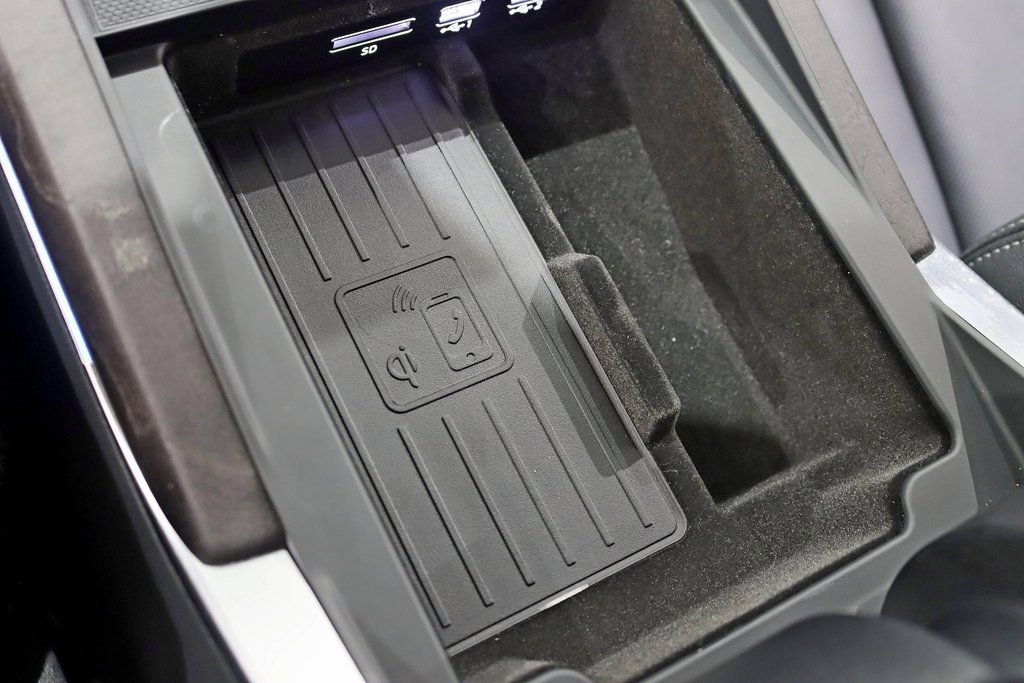 Used 2020 Audi Q8 Premium Plus image 26