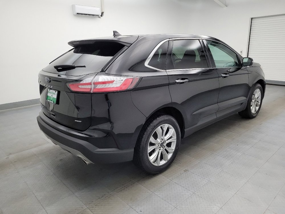 Used 2024 Ford Edge Titanium image 10