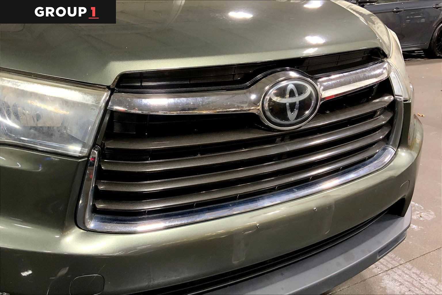 Used 2016 Toyota Highlander Limited Platinum image 29