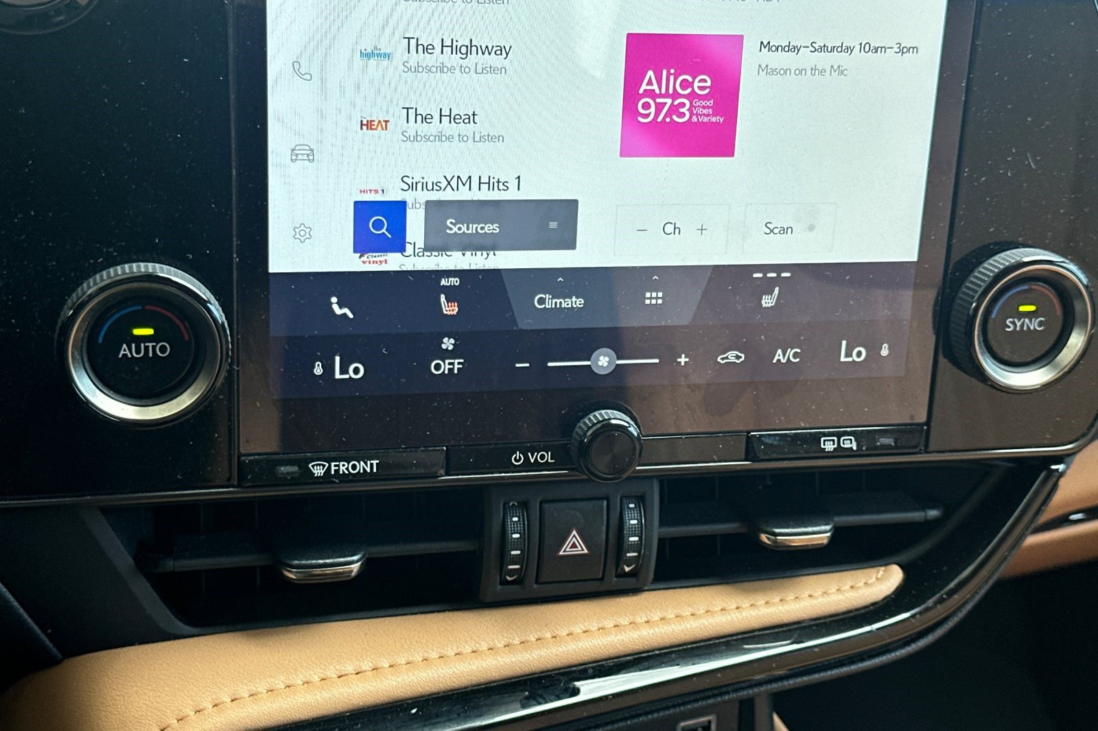 Used 2024 Lexus NX 250 FWD image 25