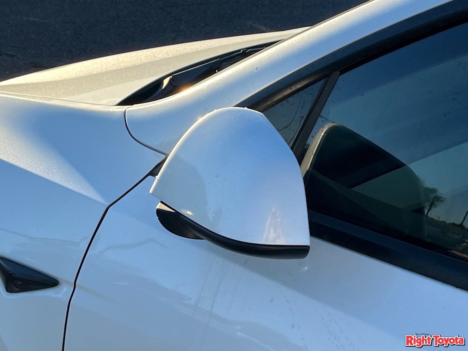 Used 2023 Tesla Model Y Performance AWD/4WD image 9
