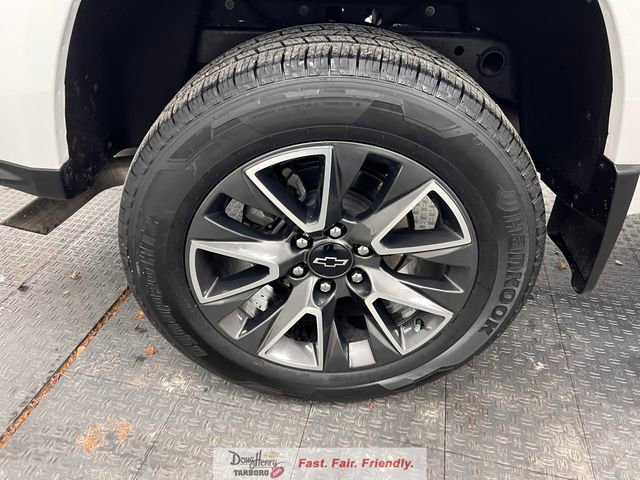 Used 2024 Chevrolet Colorado W/T w/ WT Convenience Package II image 18