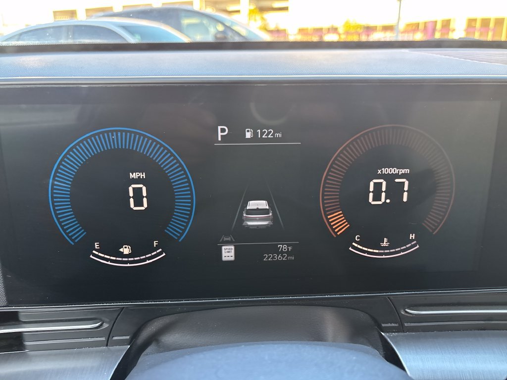 Used 2025 Hyundai Kona SEL FWD image 15