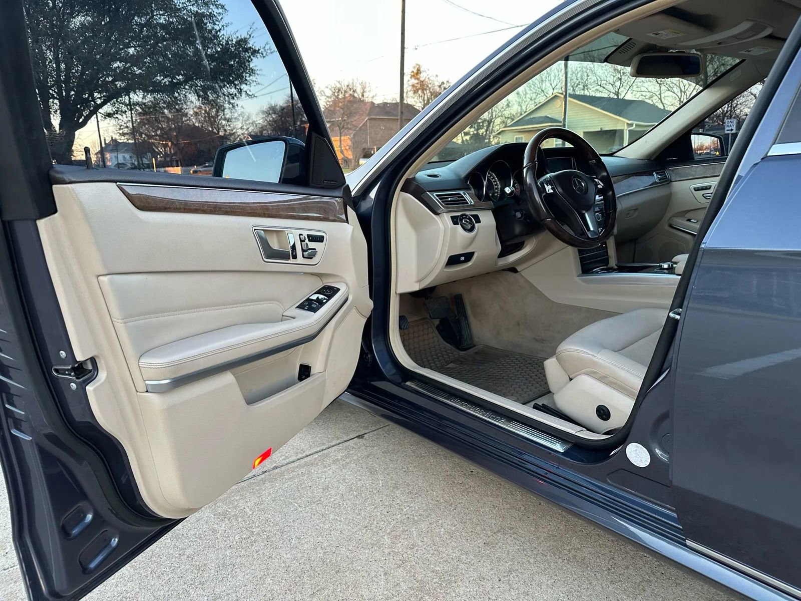 Used 2014 Mercedes-Benz E 350 Sedan w/ Premium 1 Package image 15