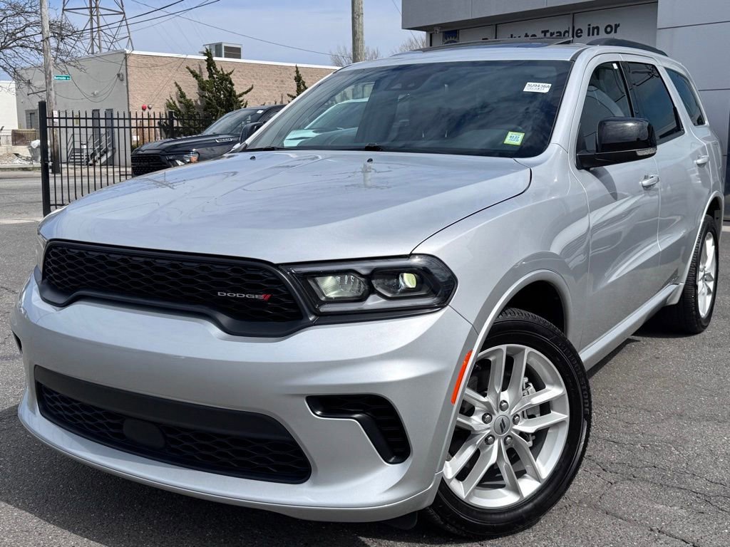 Used 2024 Dodge Durango GT image 3