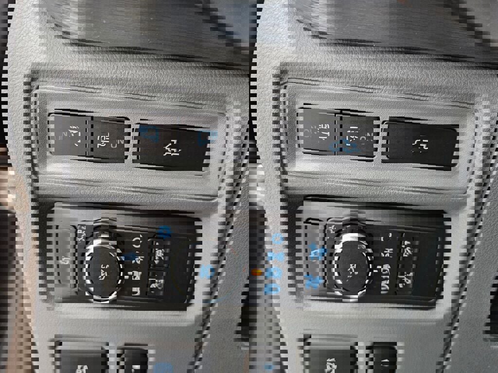 Used 2022 Ford F150 Lariat w/ Equipment Group 502A High image 20