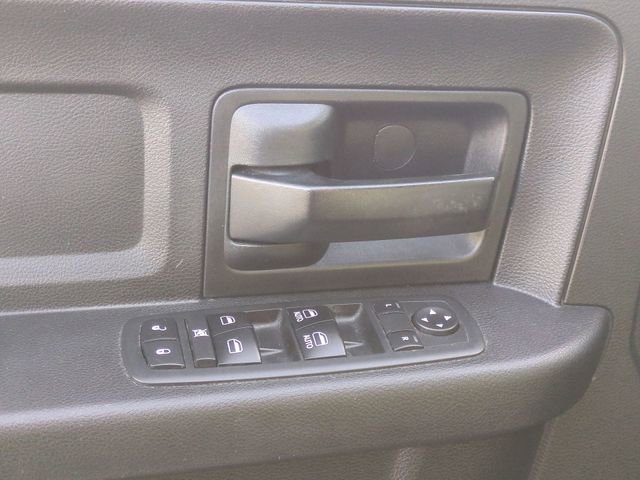 Used 2018 RAM 2500 Tradesman w/ Chrome Appearance Group image 13