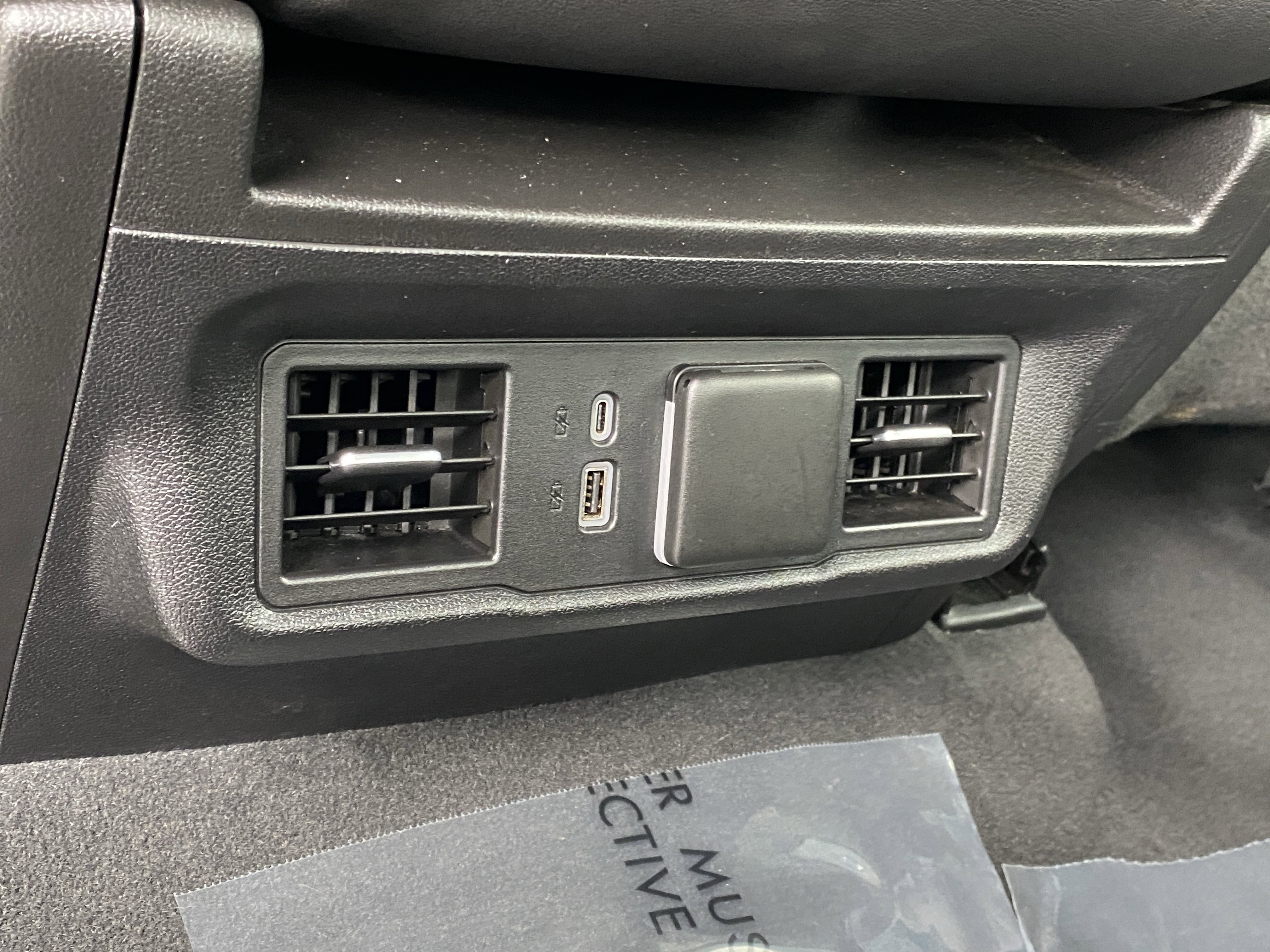 Used 2024 GMC Sierra 1500 SLT image 14