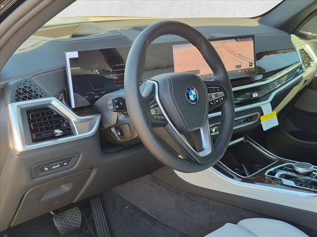 New 2026 BMW X5 xDrive50e AWD/4WD image 3