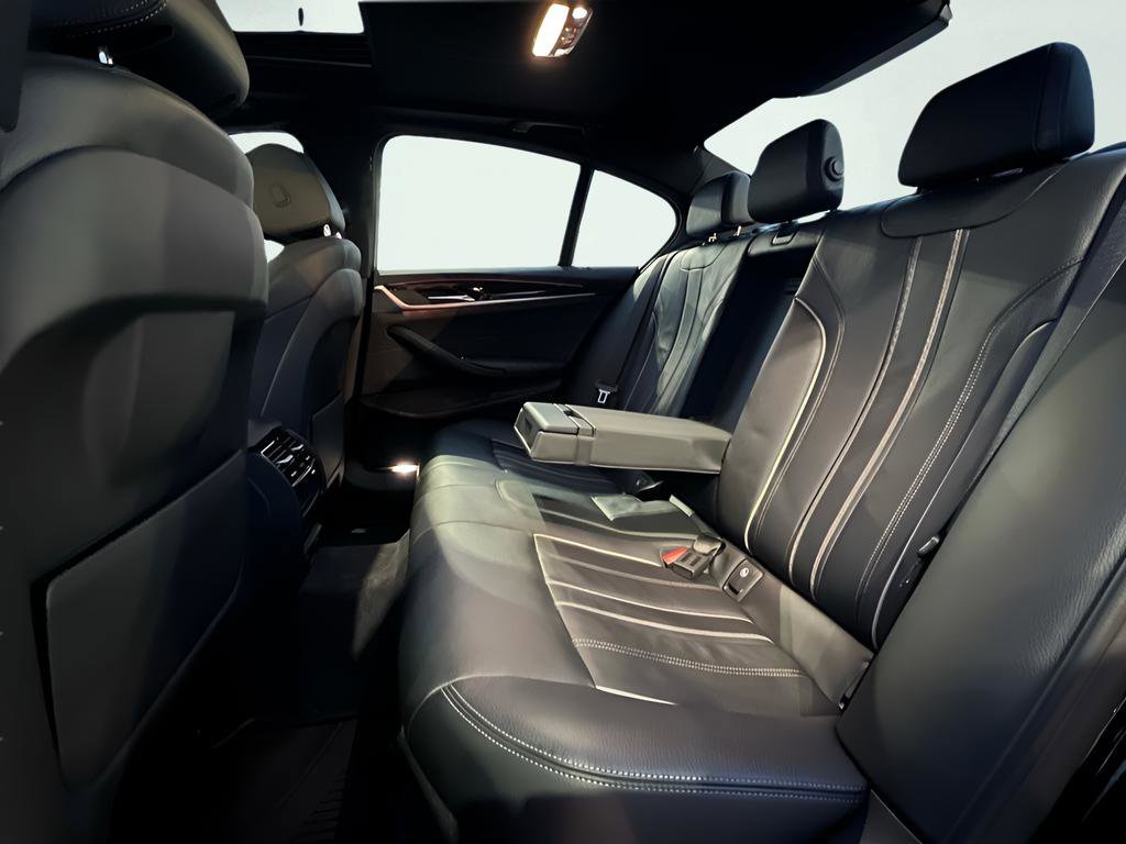 Used 2018 BMW 540i xDrive 540i xDrive image 21