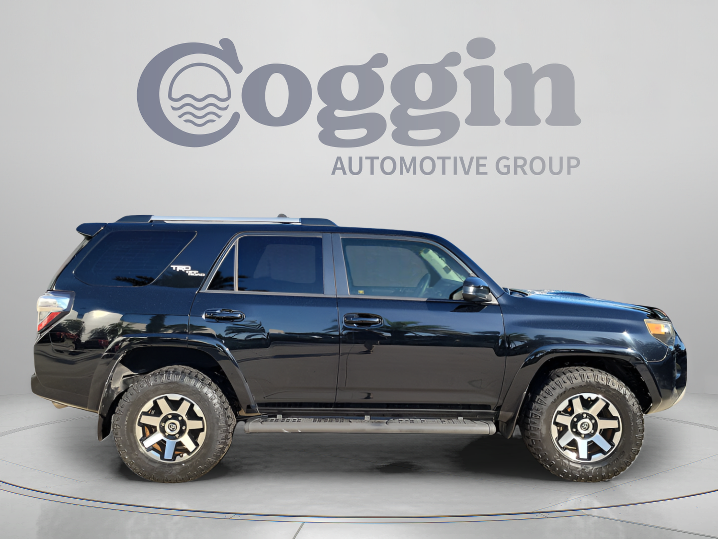 Used 2017 Toyota 4Runner TRD Off-Road AWD/4WD image 5