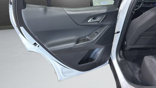 Used 2025 Chevrolet Equinox LT image 38