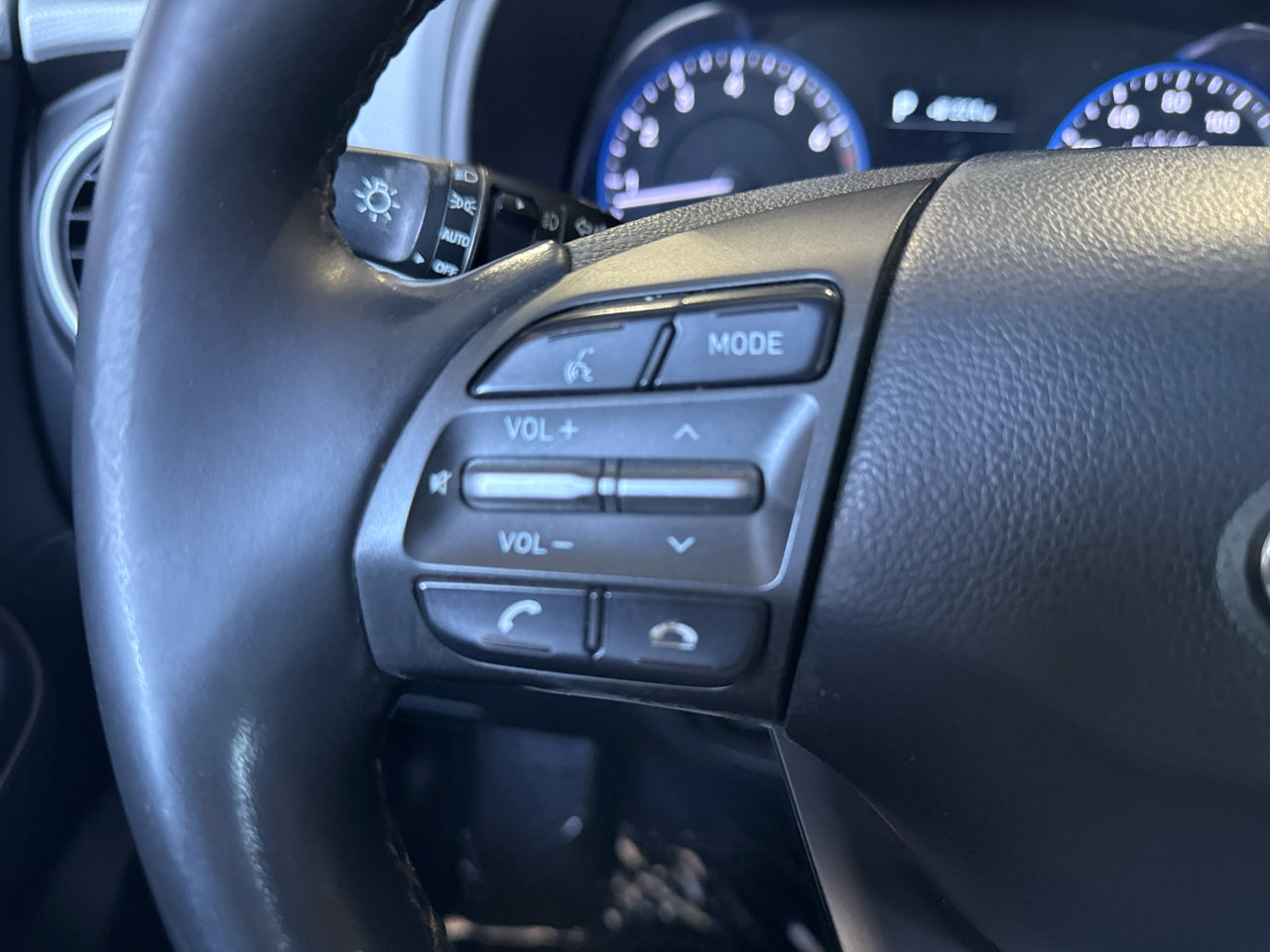 Used 2018 Hyundai Kona Limited image 26