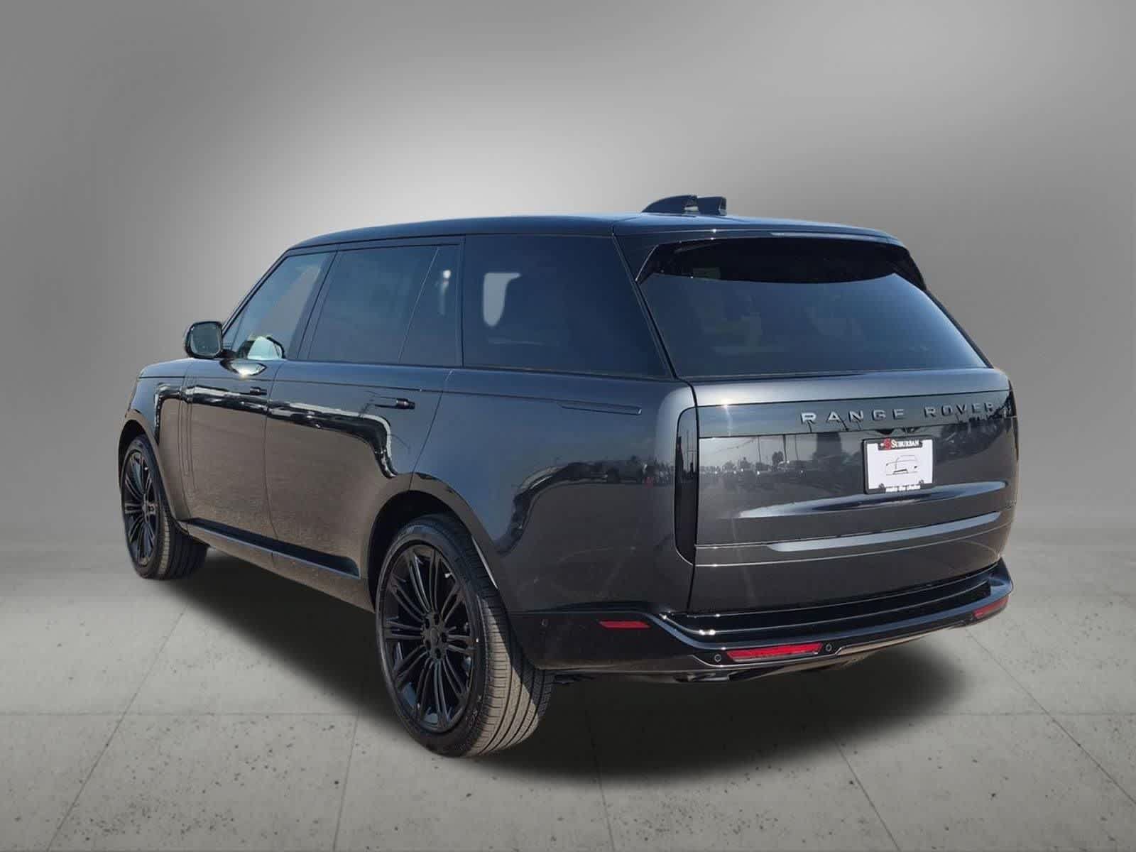 New 2026 Land Rover Range Rover Long Wheelbase SE AWD/4WD image 4