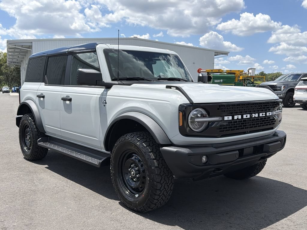 New 2026 Ford Bronco Outer Banks AWD/4WD image 2