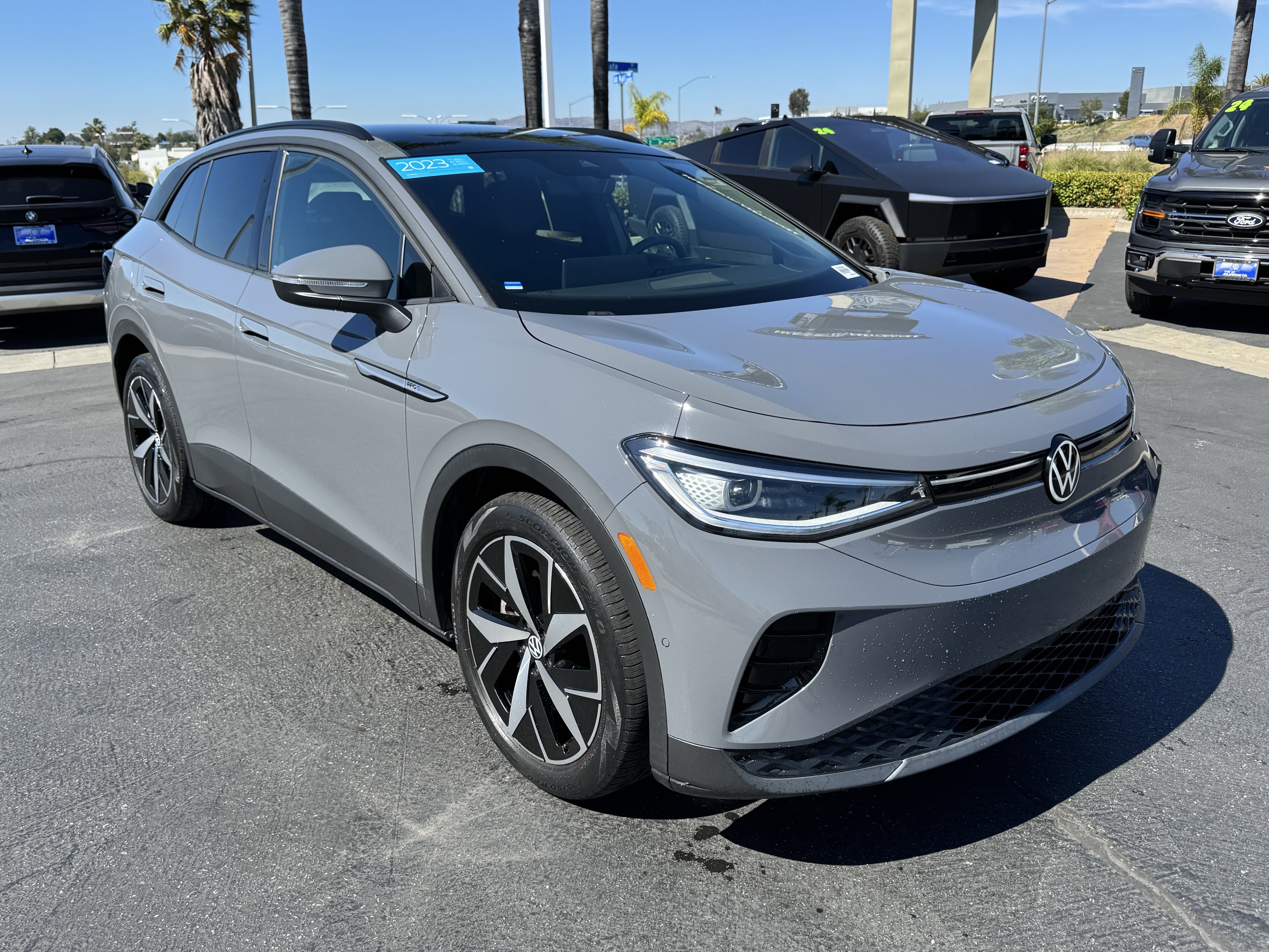 Used 2023 Volkswagen ID.4 Pro S image 2