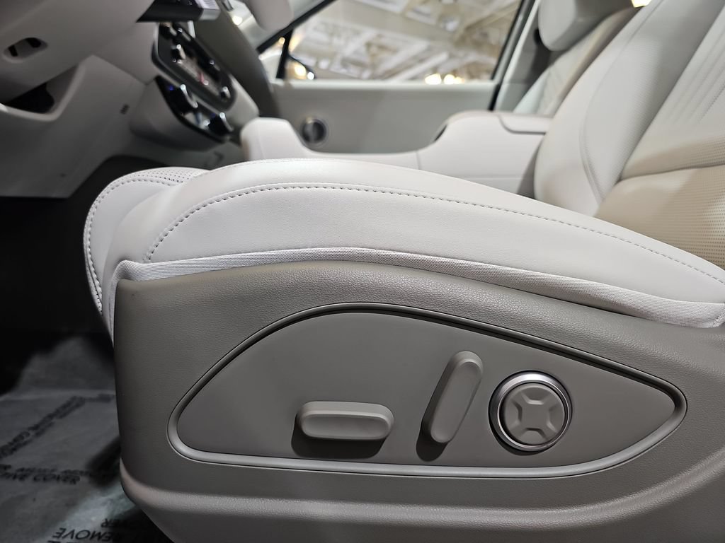 New 2026 Hyundai Palisade SEL Premium FWD image 30