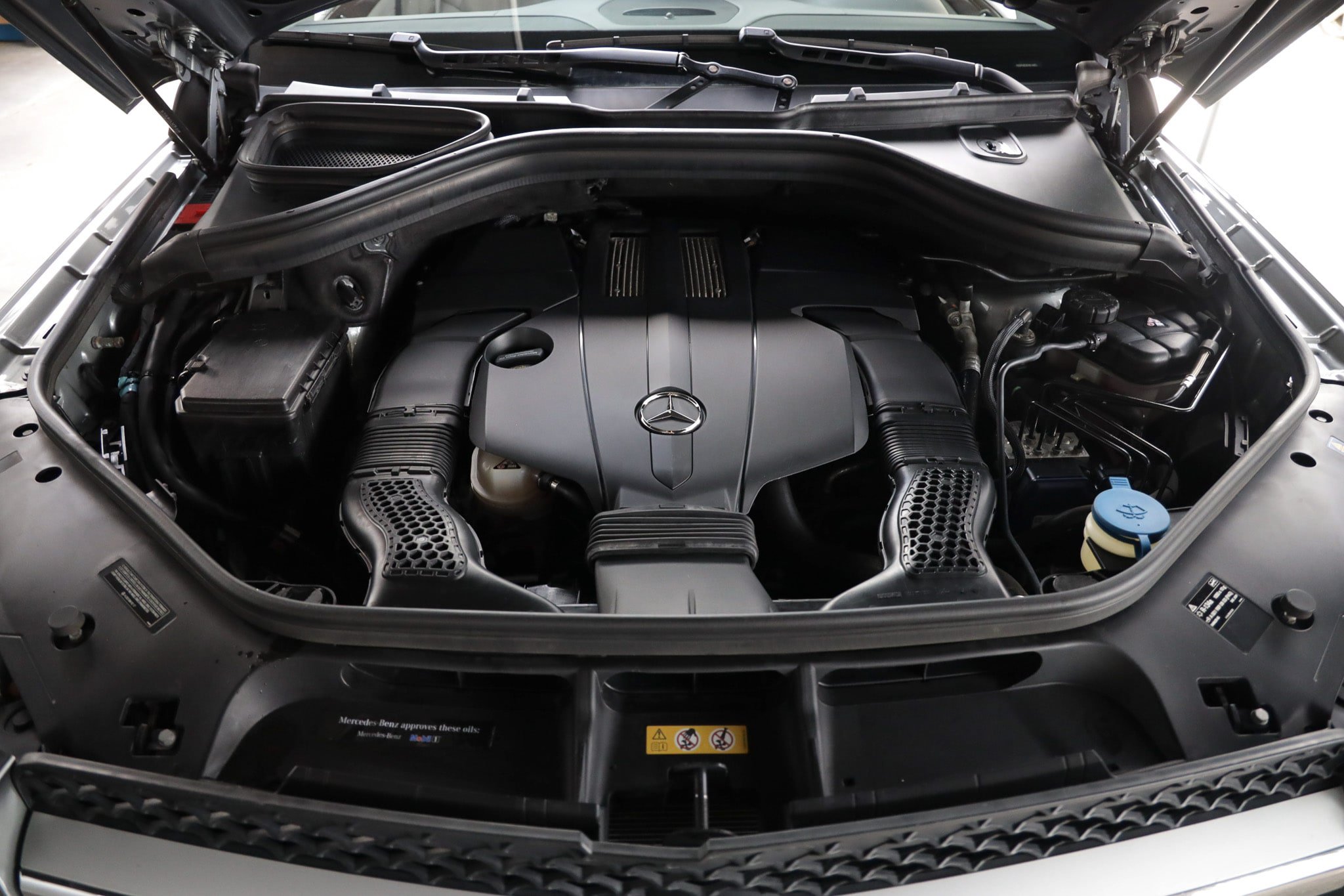 Used 2015 Mercedes-Benz GL 450 4MATIC image 56