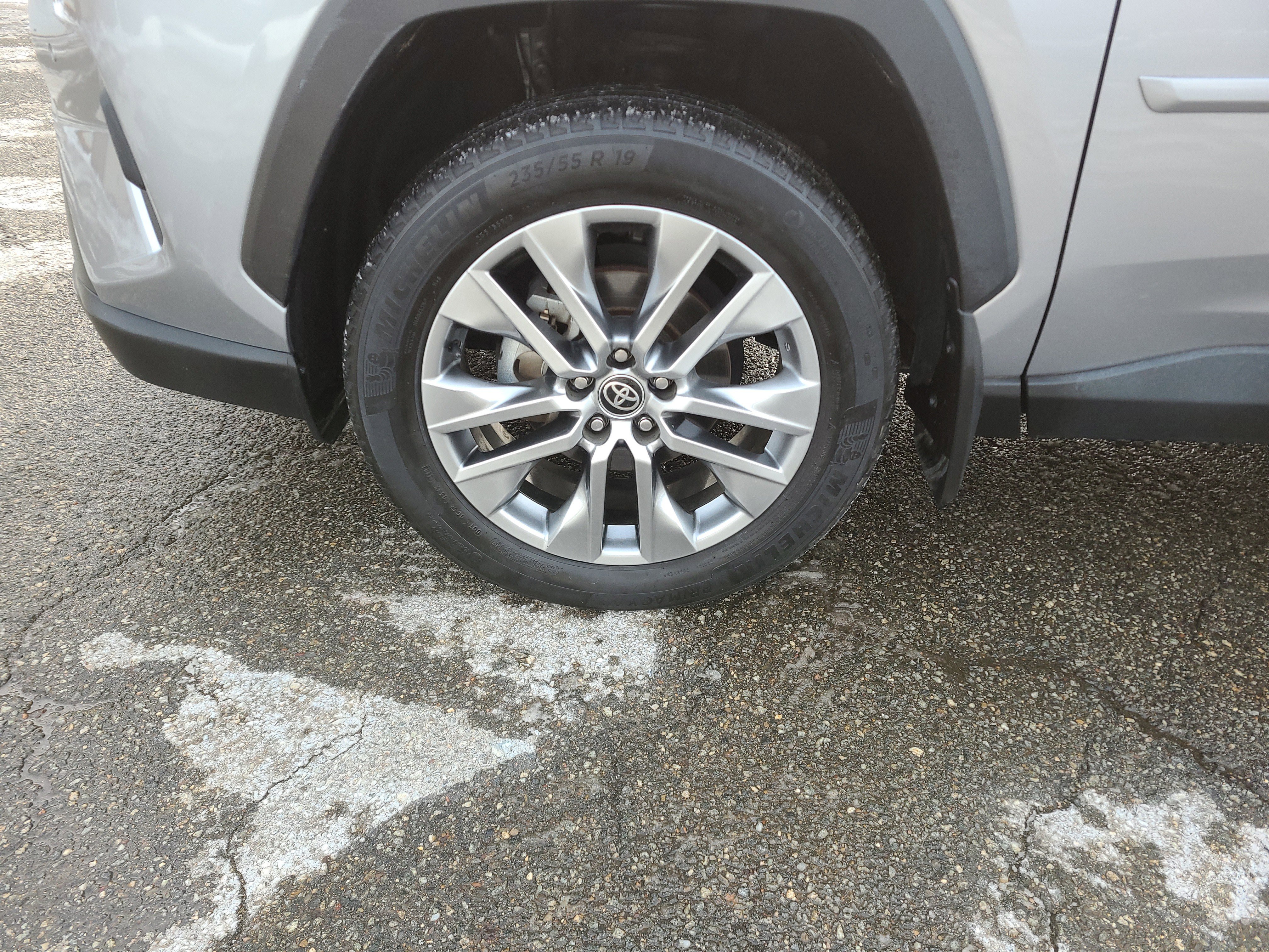 Used 2023 Toyota RAV4 Limited image 10