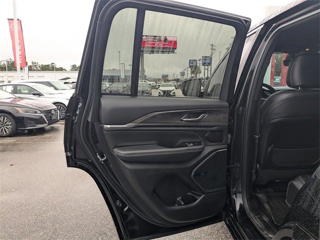 Used 2022 Jeep Grand Cherokee Overland image 25