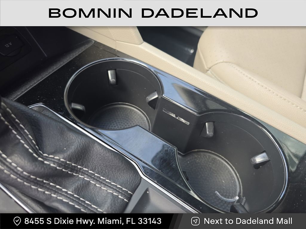 Used 2021 Volkswagen Atlas SEL R-Line image 27