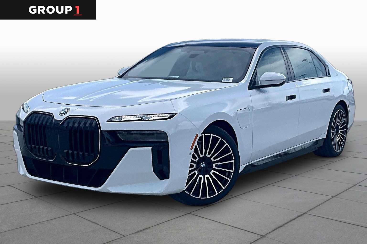 Used 2026 BMW 750e xDrive w/ Executive Package AWD/4WD image 1