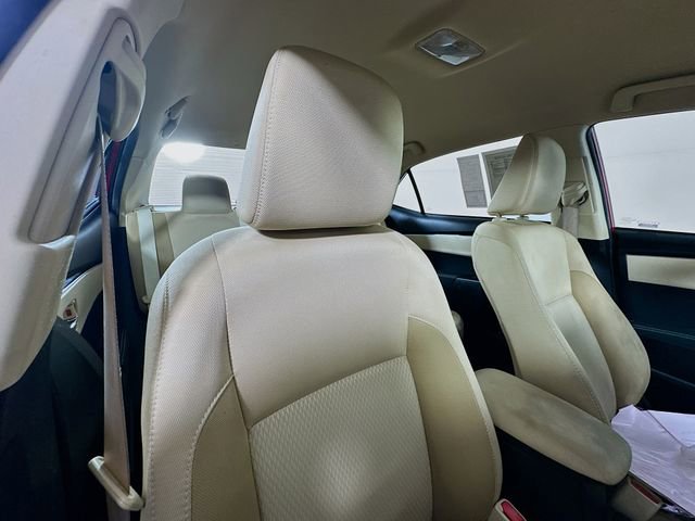 Used 2017 Toyota Corolla LE image 25