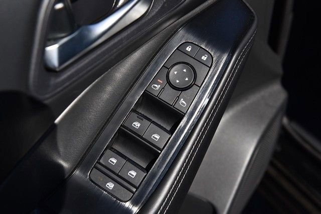 Certified 2025 Nissan Rogue SV image 9