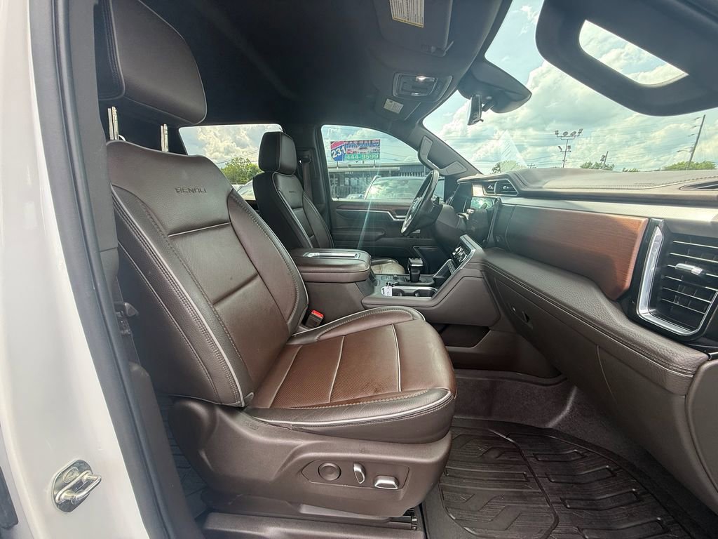 Used 2022 GMC Sierra 1500 Denali w/ Technology Package AWD/4WD image 23