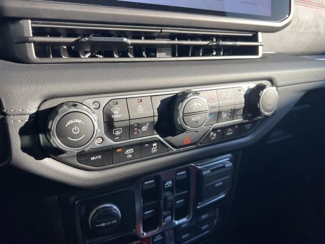 Used 2024 Jeep Wrangler Unlimited Rubicon 392 image 19