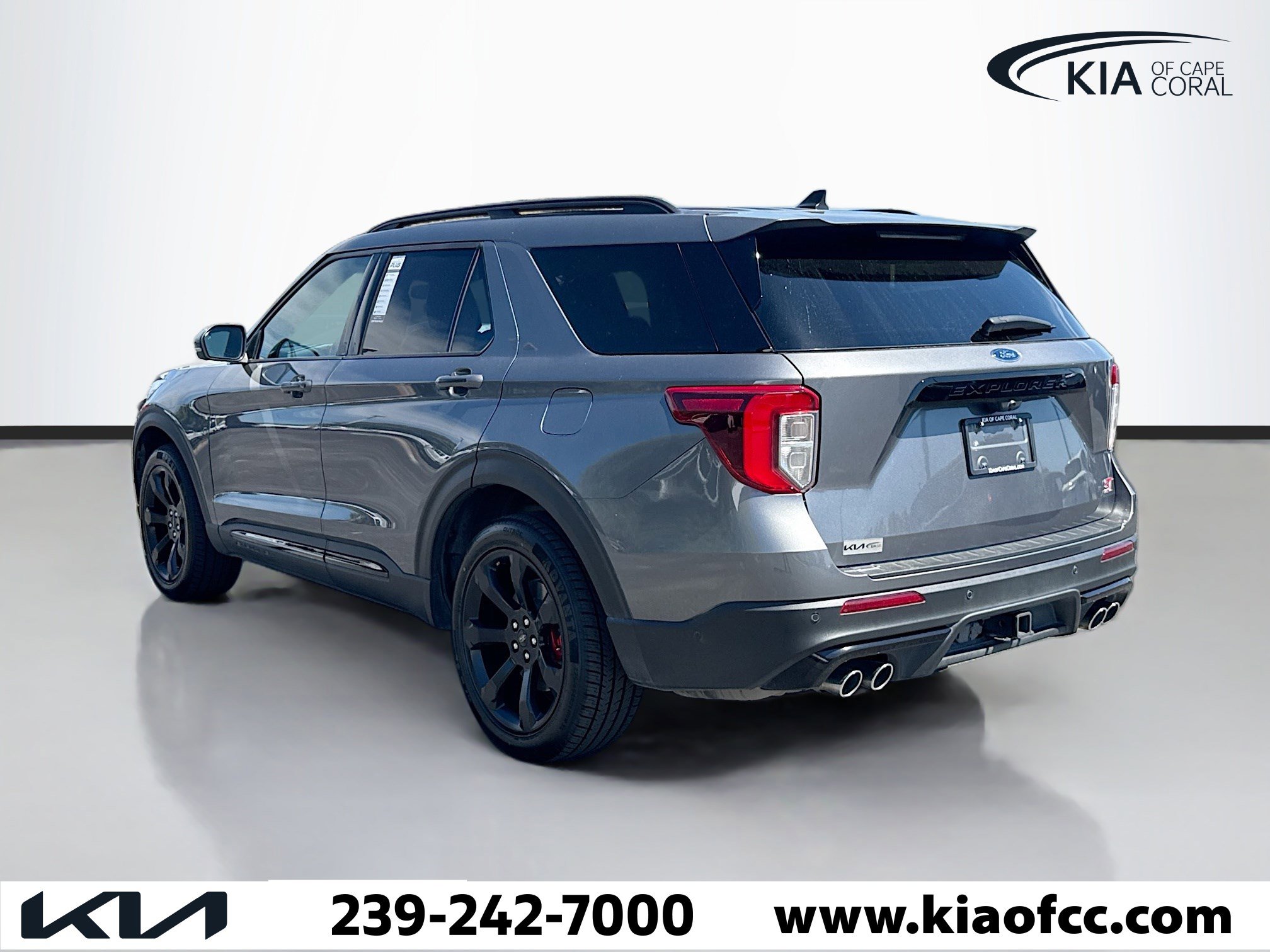 Used 2022 Ford Explorer ST w/ Equipment Group 401A image 3
