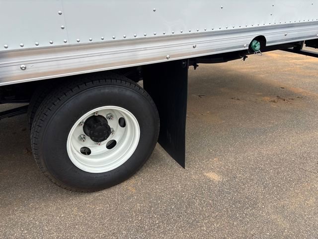 New 2025 Chevrolet Low Cab Forward image 9