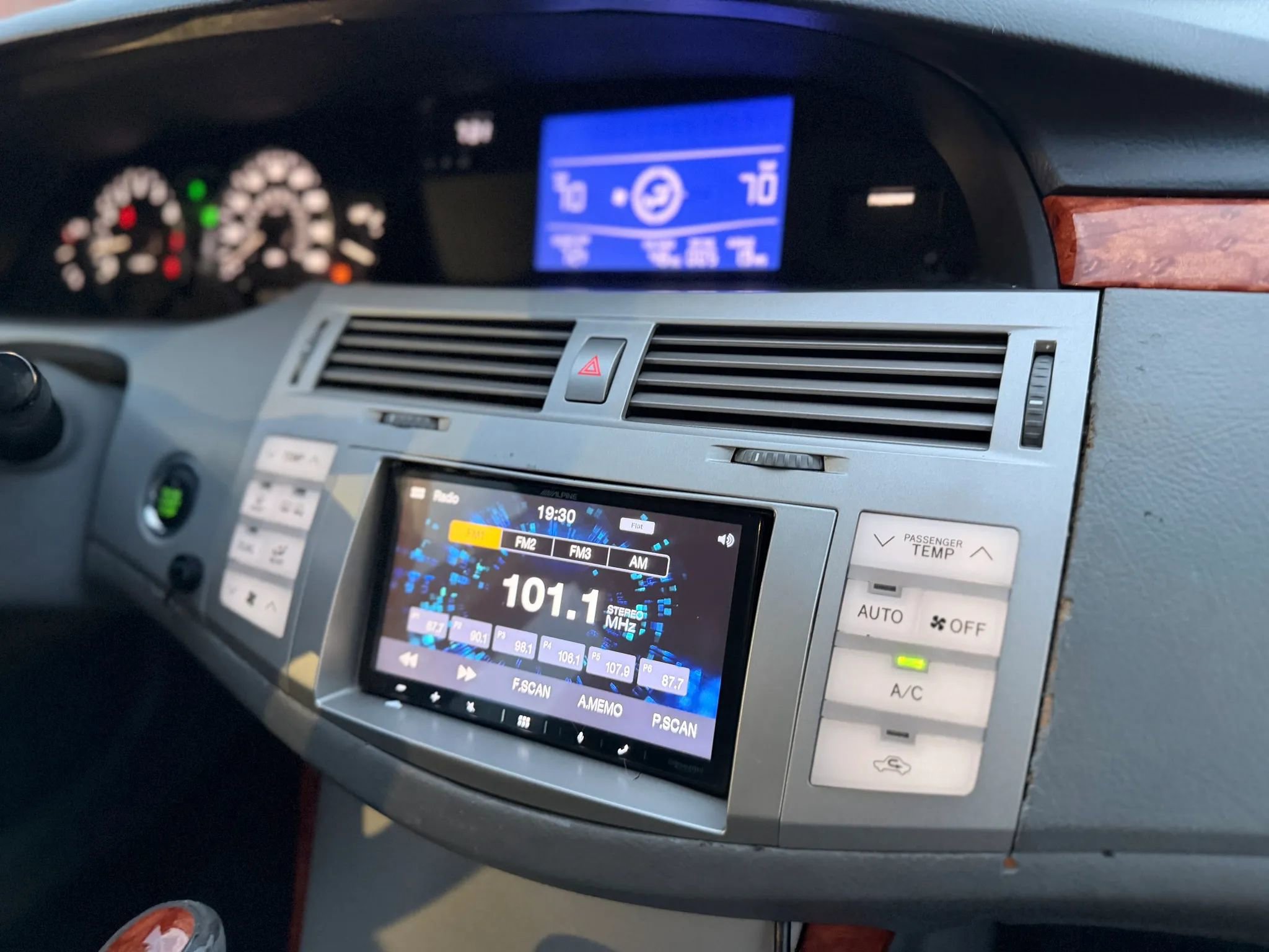 Used 2007 Toyota Avalon Limited FWD image 40