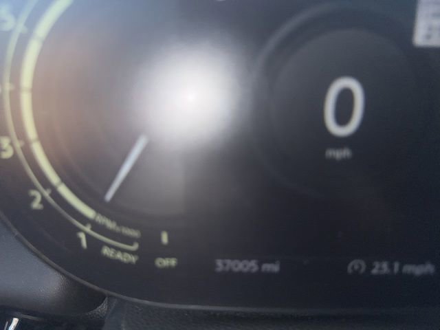 Used 2021 MINI Cooper 2-Door Hardtop w/ 6.5" Touchscreen Package image 18