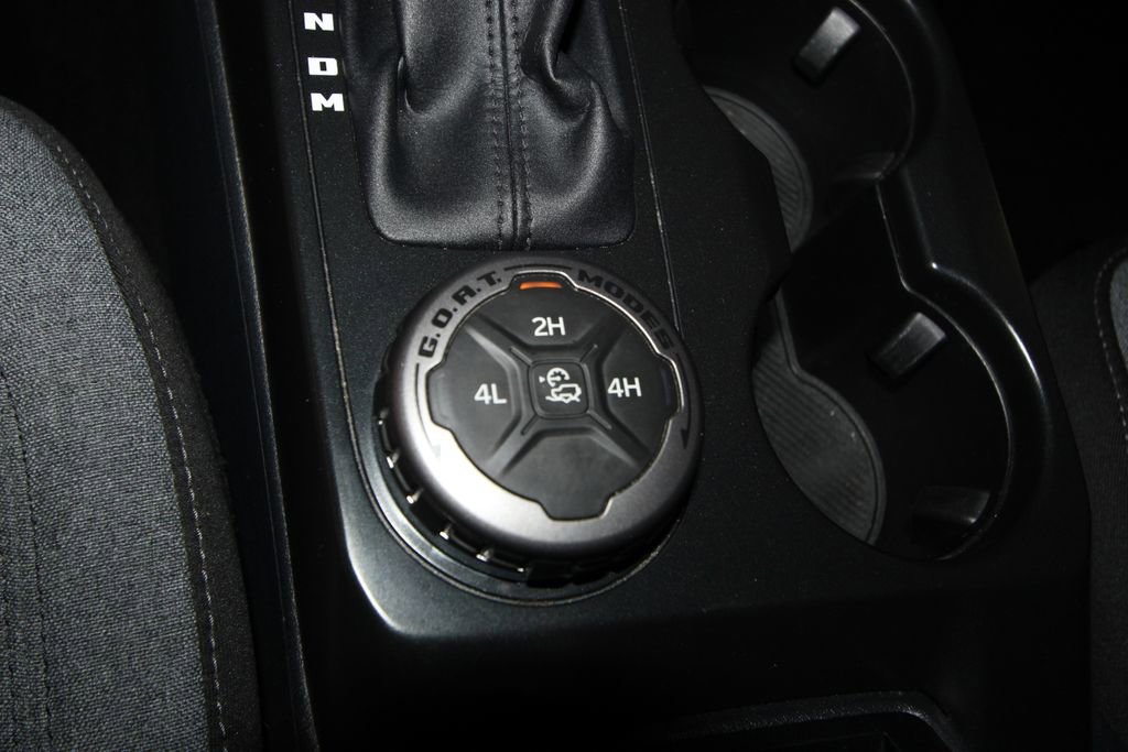 Used 2025 Ford Bronco Big Bend image 17