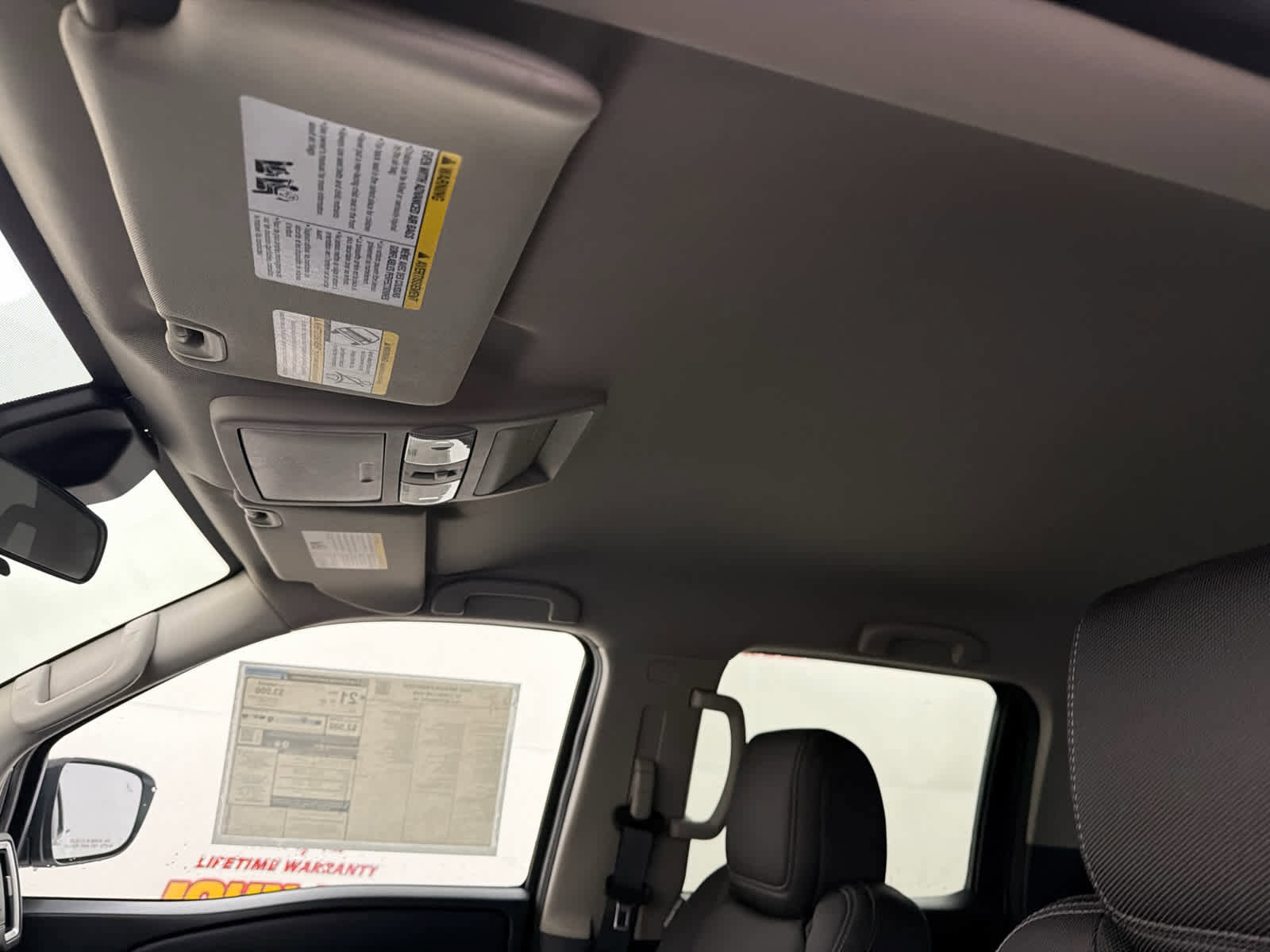 New 2025 Nissan Frontier SV w/ SV Convenience Package image 14