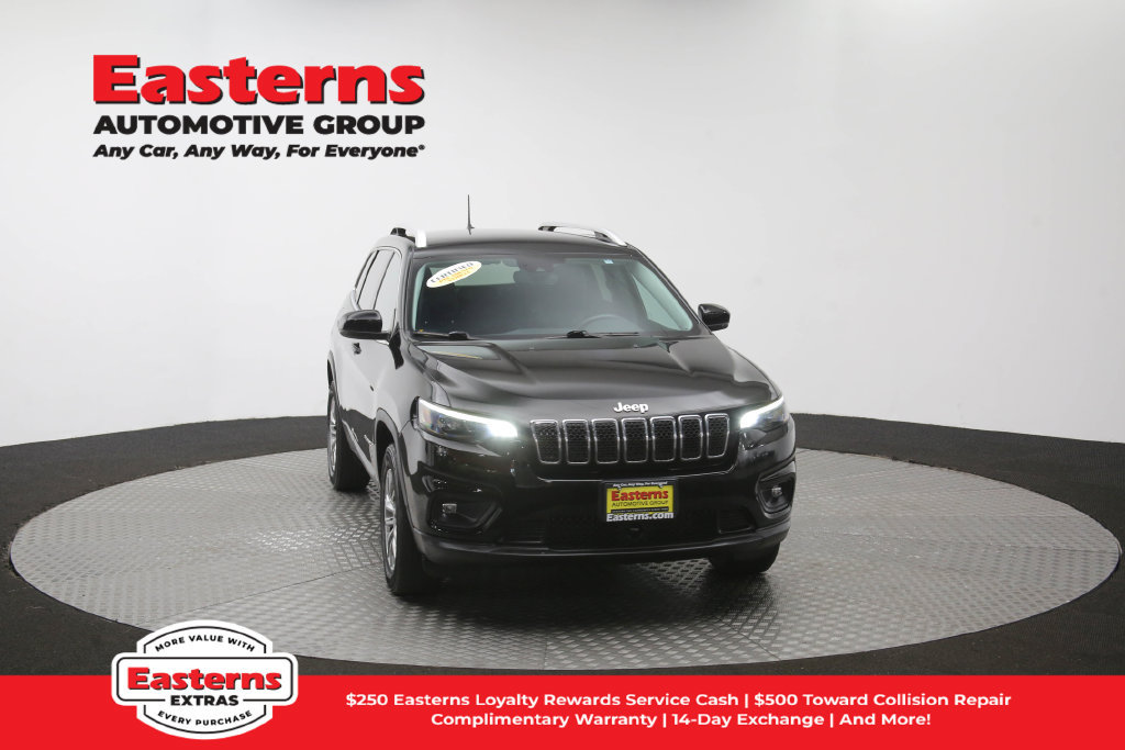 Used 2021 Jeep Cherokee Latitude Plus AWD/4WD image 52