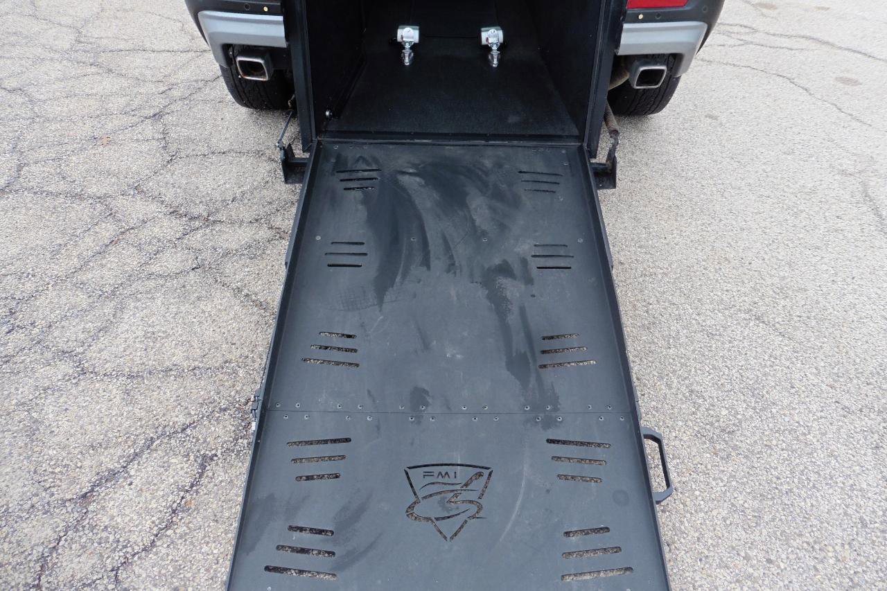 Used 2025 Chevrolet Traverse LT w/ Sun and Wheel Package image 33