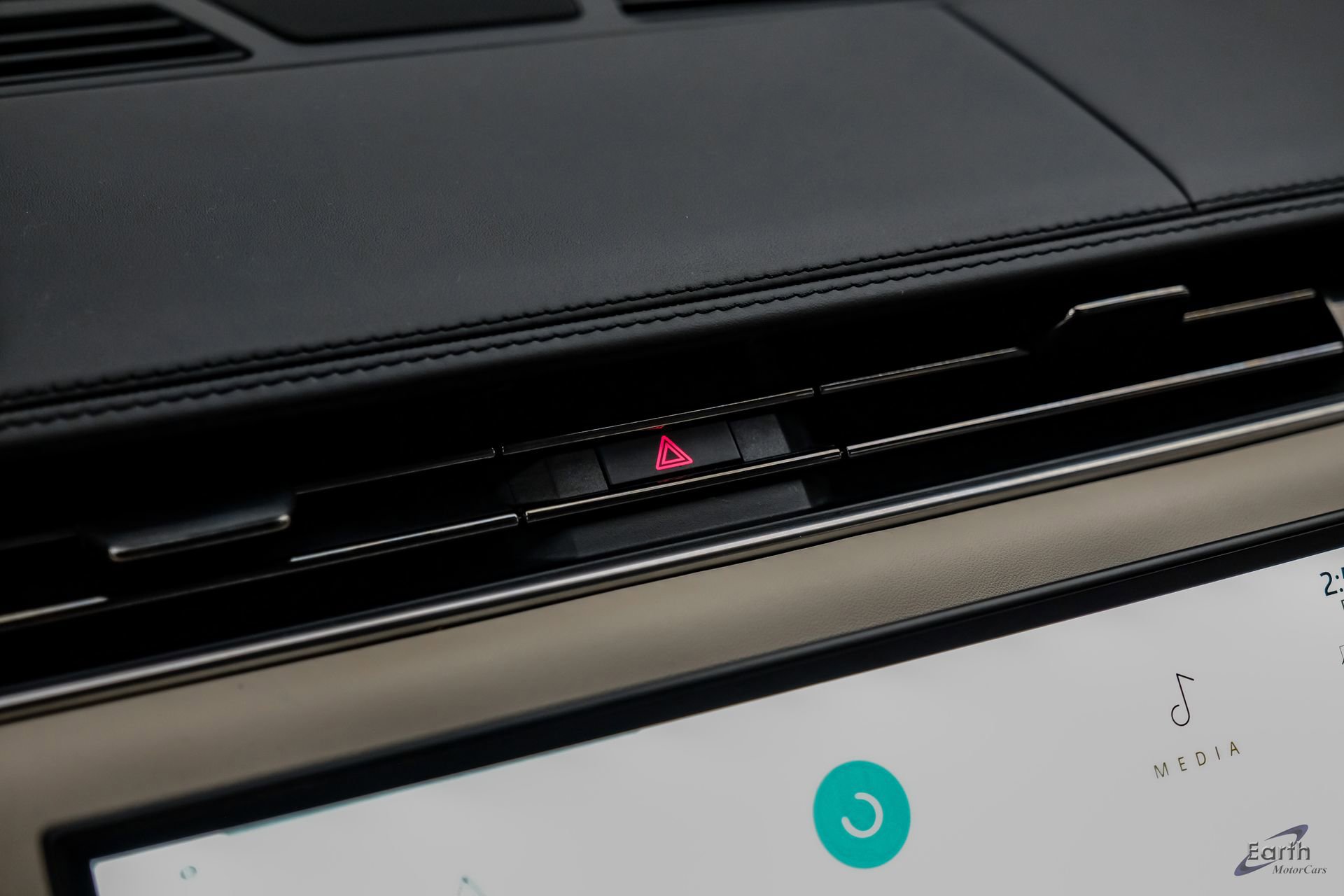 Used 2023 Land Rover Range Rover SE image 63