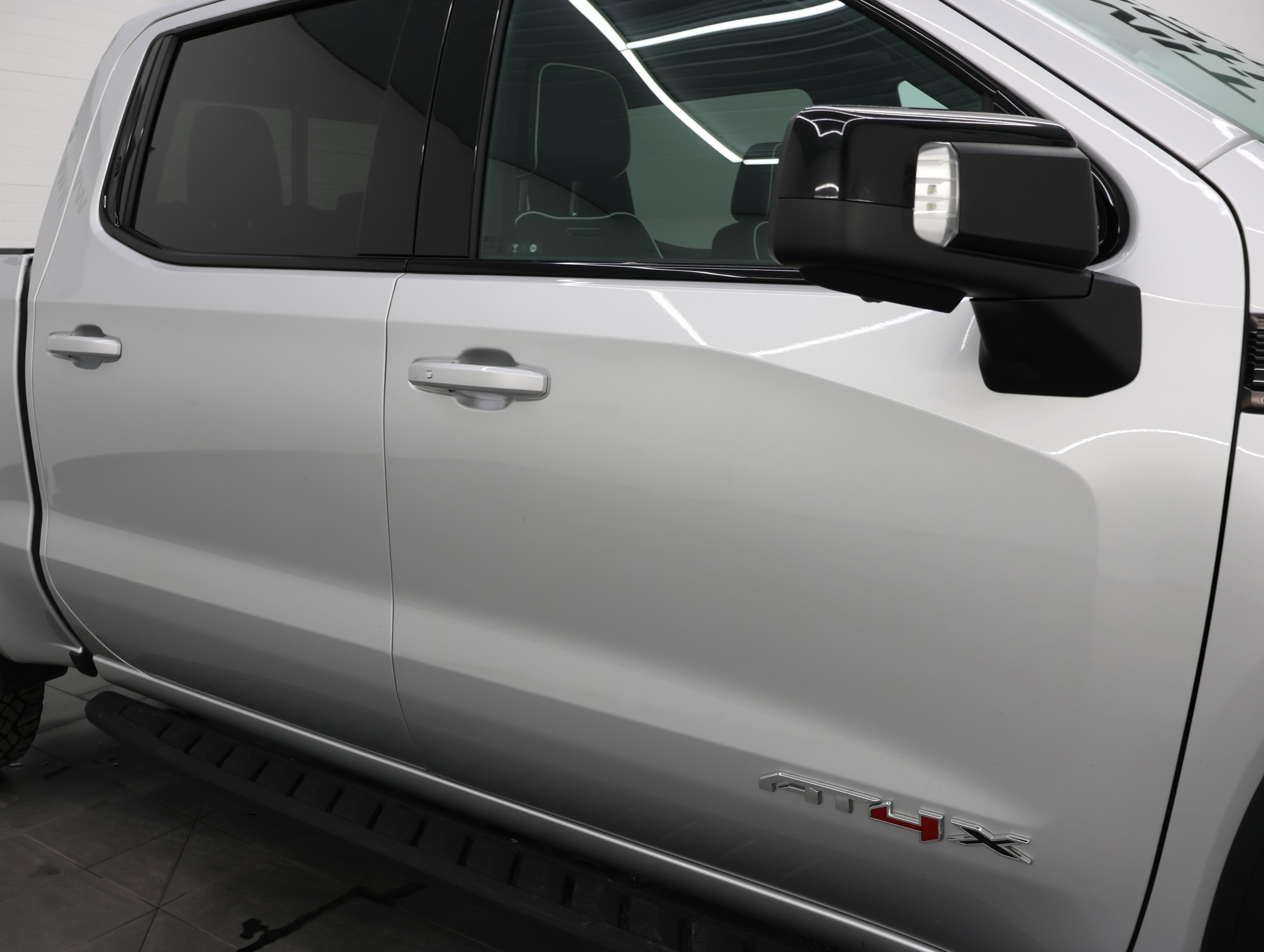 Used 2022 GMC Sierra 1500 AT4X image 29