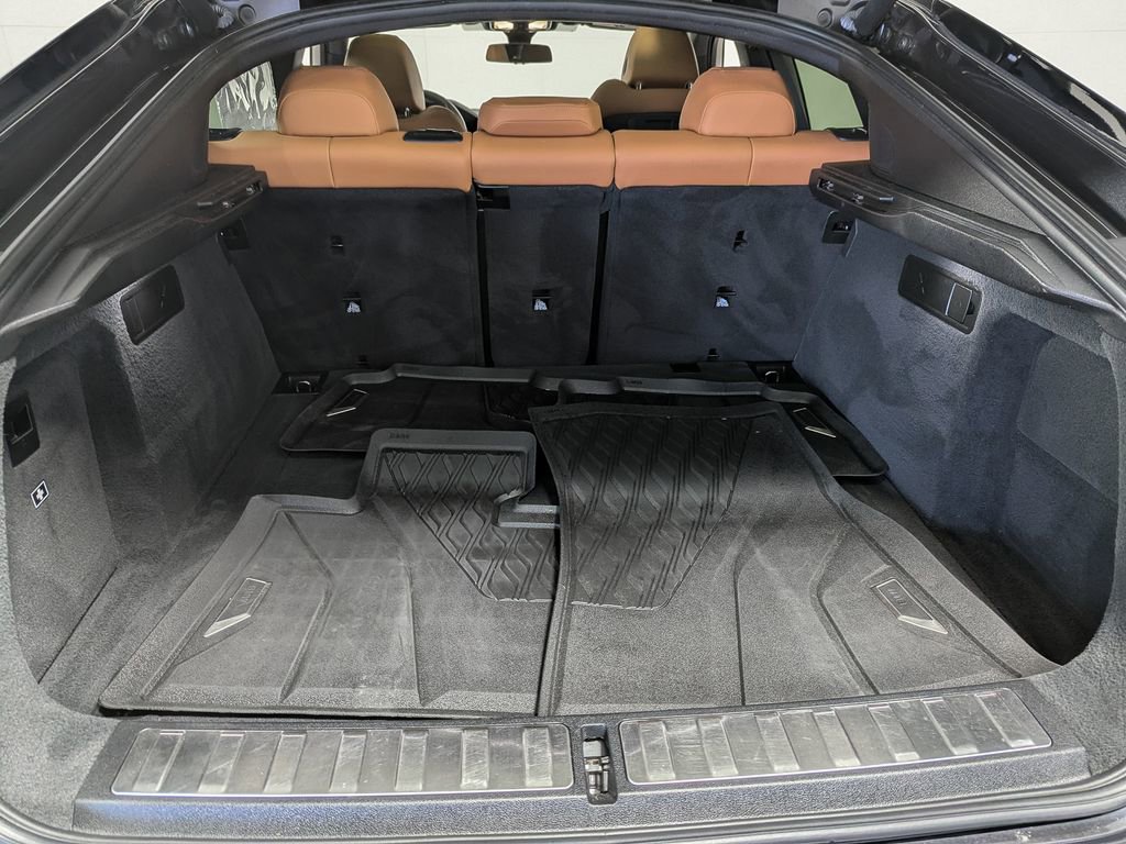 Certified 2023 BMW X6 xDrive40i w/ Climate Comfort Package image 50