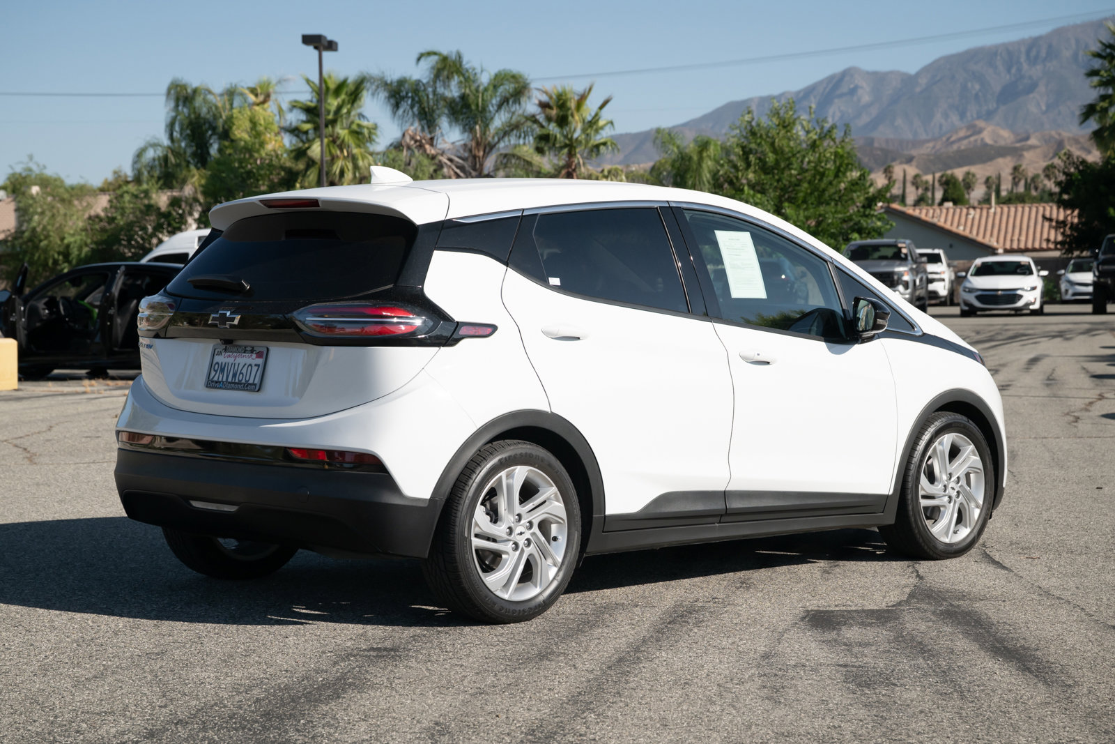 Used 2022 Chevrolet Bolt LT image 4