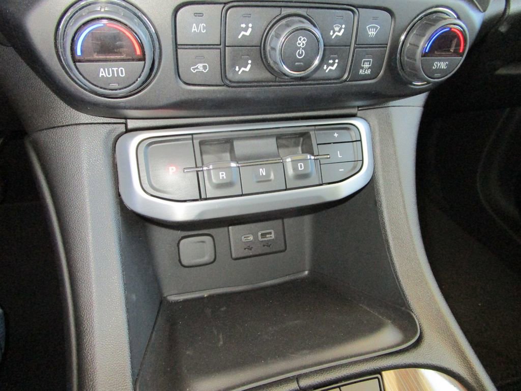 Used 2021 GMC Acadia SLE image 33