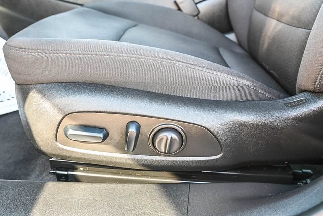Used 2024 Chevrolet Malibu LT FWD image 24