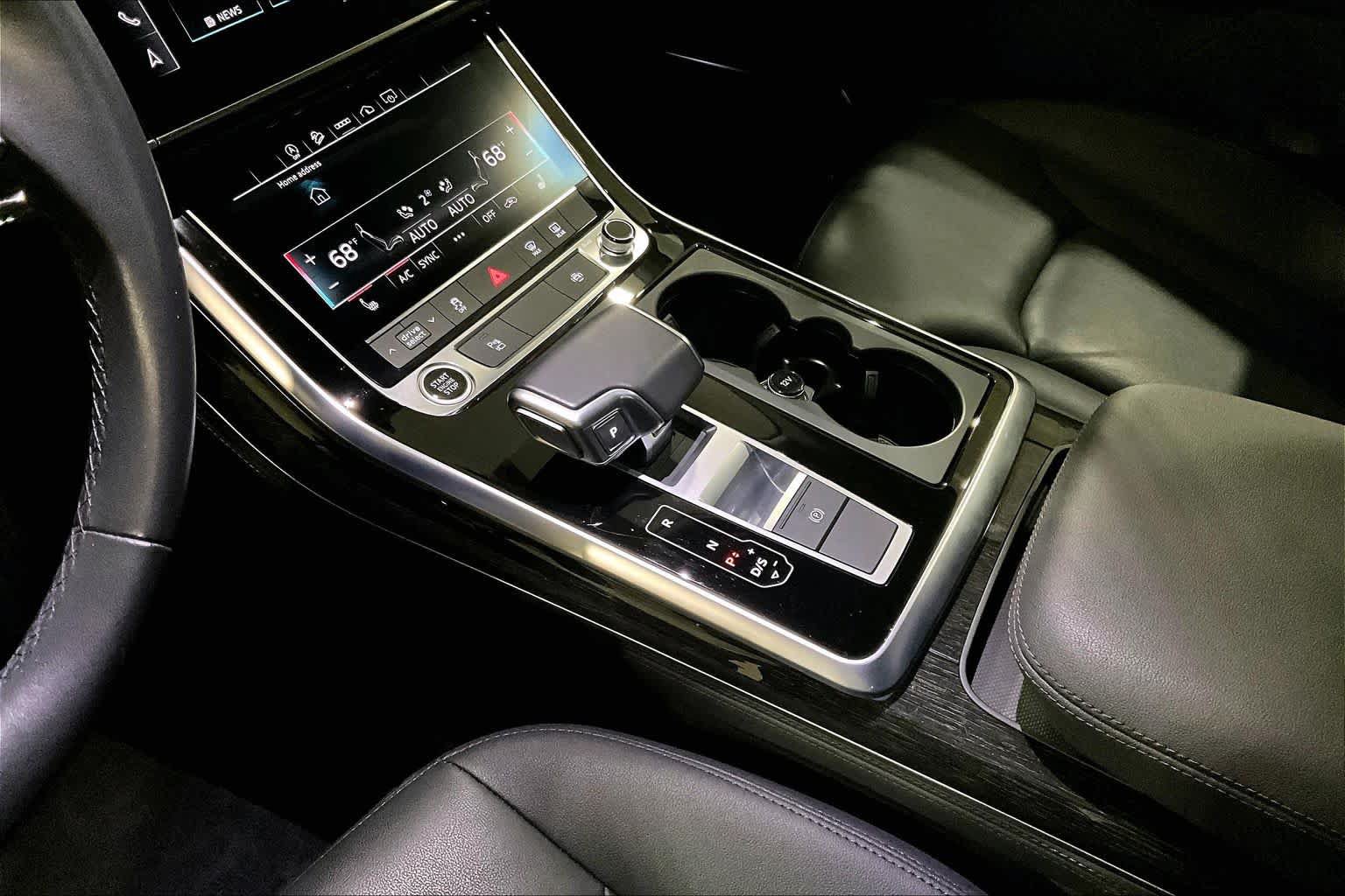 Used 2023 Audi Q7 2.0T Premium Plus w/ Premium Plus Package AWD/4WD image 16